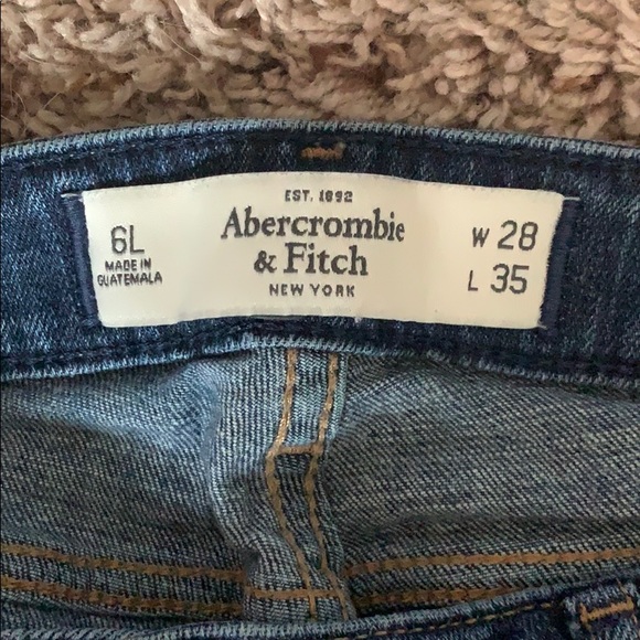 💙Abercrombie Jeans💙 - Picture 2 of 4